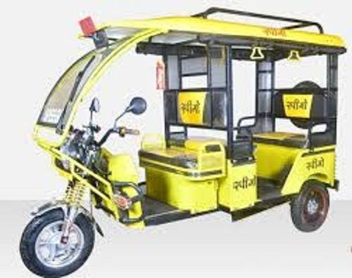 Four Seater Vehicle Yellow And Black Speego Battery Operated Rickshaw