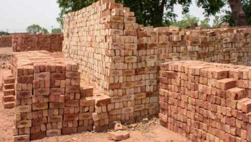 Long Lasting and Durable Solid Strong Square Red Bricks for Construction Uses