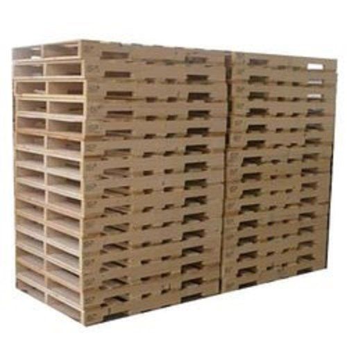 40 X 31 X 5.7 Inch Brown Color Rectangular Ispm 15 Wooden Pallet Load Capacity: 1000  Kilograms (Kg)