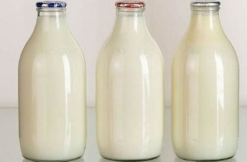  अच्छे स्वास्थ्य के लिए उच्च पौष्टिक मूल्य वाला ताजा भैंस का दूध