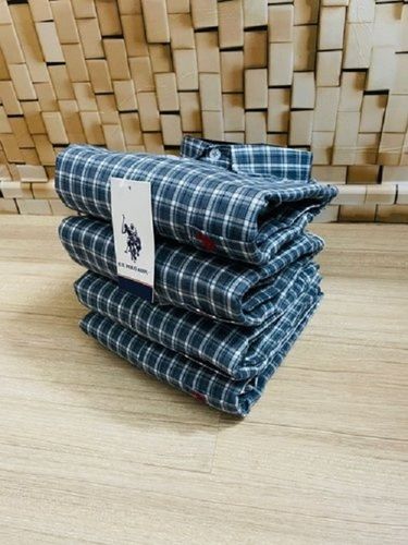 Full Sleeves Soft And Comfortable Checks Men Cotton Casual Shirt Collar Style: Classic