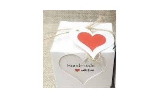 Eco Friendly White Color Handmade Heart Shape Paper Gift Box For Gifting Purpose