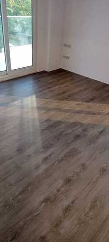 Brown Vinyl Flooring Self Adhesive And Wood Look Tiles With Anti Slip Properties