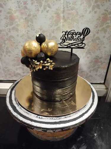 Yummy And Chocolaty Cake For Birthday Party, Anniversary And Events Party