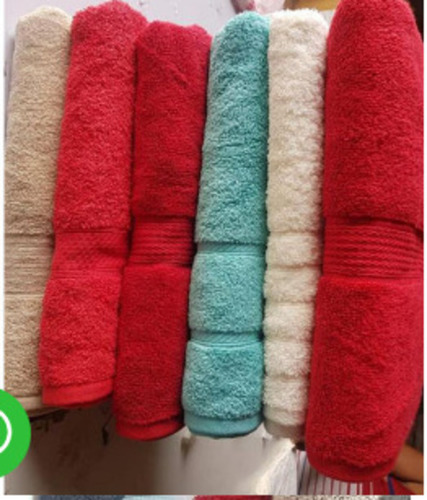 अच्छे कपड़े या सर्वोत्तम गुणवत्ता के साथ दैनिक उपयोग के लिए क्विक ड्राई क्रीम, गुलाबी और बहुरंगी हाथ के तौलिये