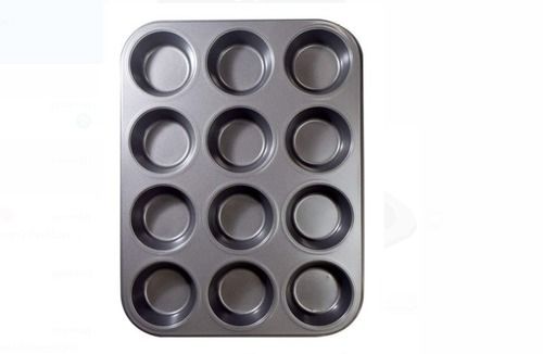 Grey Color Silver Carbon Steel Material Non Stick Muffin Pan Used For Baking Muffins