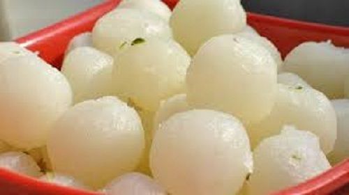 100% Pure Fresh And Delicious White Rasgulla With Amazing Testy Swad