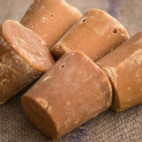 Sweet Natural Taste Non Added Color Healthy Brown Organic Jaggery with Ginger
