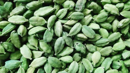 Add Flavor To Many Dishes And Numerous Health Benefits Bold Green Cardamom 8 Mm Grade: Food