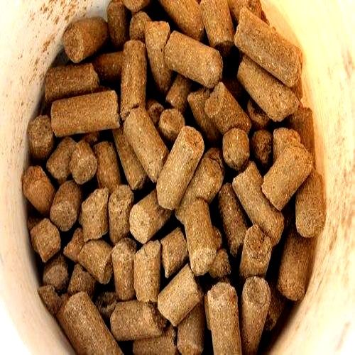 Tablet Natural Sun Dried Brown Cattle Feed(Good For Health)