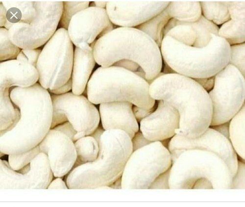 W180 Grade Dried Cashew Nuts With 3 Months Shelf Life and Rich in Vitamin B6