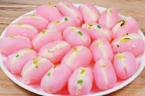  100% Fresh Soft Fluffy Made Curdling Milk Light And Delicious Sugary Syrup Pink Rasgulla Fat: 4 Percentage ( % )