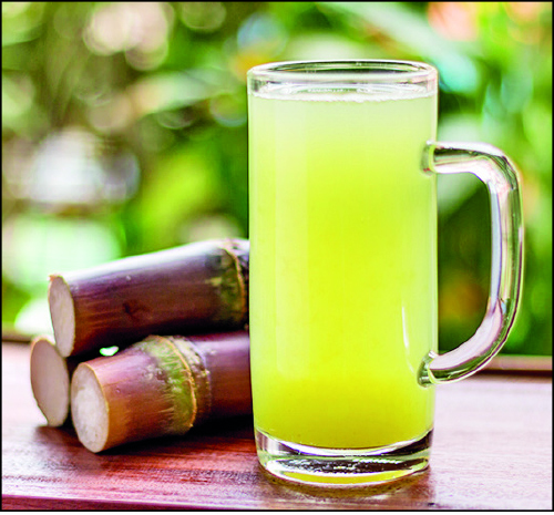 rich-in-fiber-minerals-vitamins-healthy-refreshing-cold-sugarcane-juice