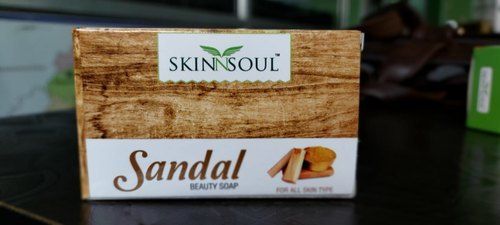  ताजा और मुलायम त्वचा को बनाए रखने के लिए Skinnsoul 100 प्रतिशत हर्बल सैंडल बाथ सोप