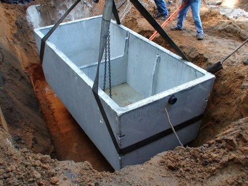 Grey Heat Resistance And Highly Reliable Rectangular Shape Safety Tank