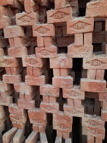 Durable Solid Long Lasting Fire Resistant Strongest Rectangular Red Bricks For Constructions Use