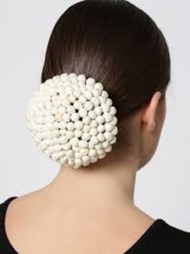 Indian Artificial White Flower Juda Bun Gajra For Party Wear Hair Style at  Best Price in Delhi | Geet Creations