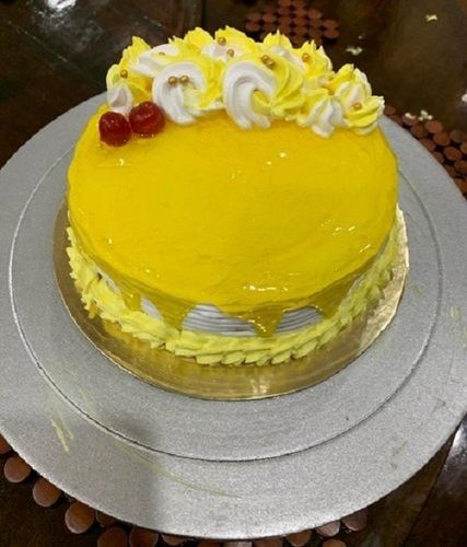 Delicious Sweet Rich Natural Fine Taste Round Yellow Veg Birthdays Cakes Fat Contains (%): 5 Grams (G)