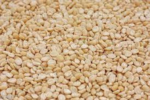 100 Percent Natural and Healthy Unpolished White Urad Dhuli Dal for Cooking