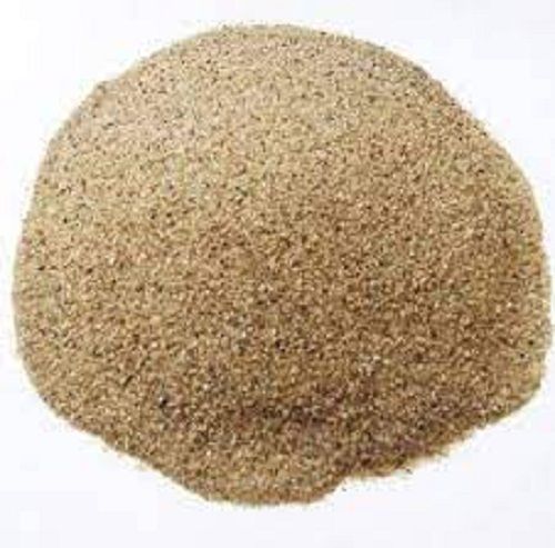 Long Durable and Strong Binding with Premium Quality Brown Silica Sand