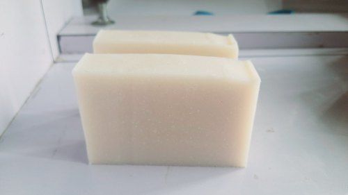 Rectangular Shape White Handmade Herbal Soap With Mild Sandal Fragrance Ingredients: Herbs