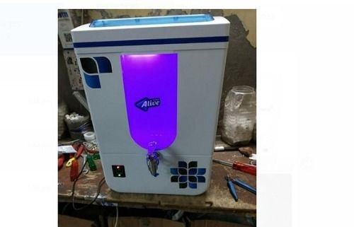 Plastic Table Mounted Electric Water Purifier, Capacity 10 Liter With Auto Shut Off Features