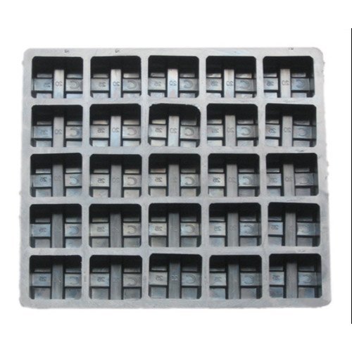 Square Compresing Molding Pvc Plastic Cover Blocks at Best Price in