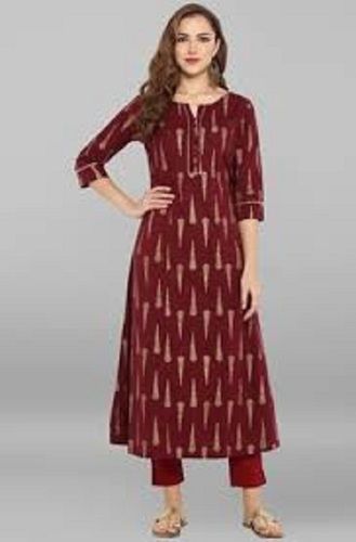 Maroon Women'S Breathable Cotton Fabric Collar Neck And 3/4 Sleeves Printed Kurti