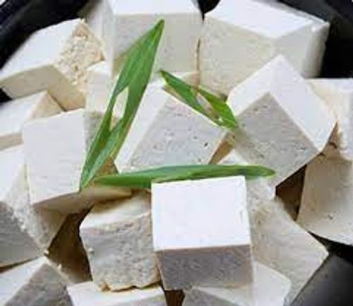 Soft And Spongy Containing Omega 3 Fresh Raw Paneer,1 Kg