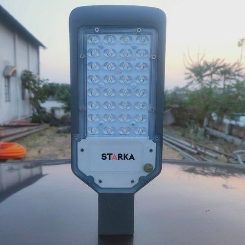 Starka Cool White 100 Watt Led Street Light IP66 AC 90 To 300V Lower Power Consumption Energy Efficient