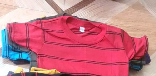 Red Colorfastness Resistance Against Shrinkage Cotton Printed Collar Neck T Shirts