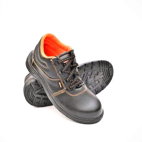 Black 100 Percent Plastic Pvc Moulded Fire Safety Lace Shoes Strong And Durable