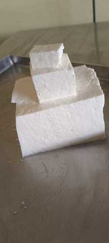 100% Pure And Iron, Calcium, And Magnesium, Fresh Paneer Fro Daily Use Home 1 Kg  Age Group: Adults