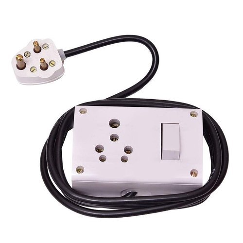 सफ़ेद 10 Amp PVC पोर्टेबल इलेक्ट्रिकल स्विच बोर्ड 1 Ip55 संगत टिकाऊ प्लास्टिक और सरल डिज़ाइन