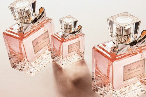 Body Spray Perfumes And Fragrances For Personal Uses
