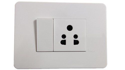 White Manual Hager Modular Switch Used In Various Industrial And Commercial Applications 