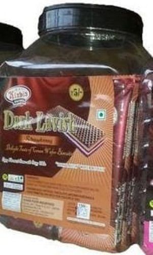 Kisbis Dark Lavish Delight चॉकलेट फ्लेवर क्रीम वेफर बिस्कुट का स्वाद