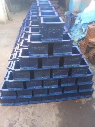 Long Durable Perfect Casting Oiled Surface Iron Square Blue Non Isi Cube Mould