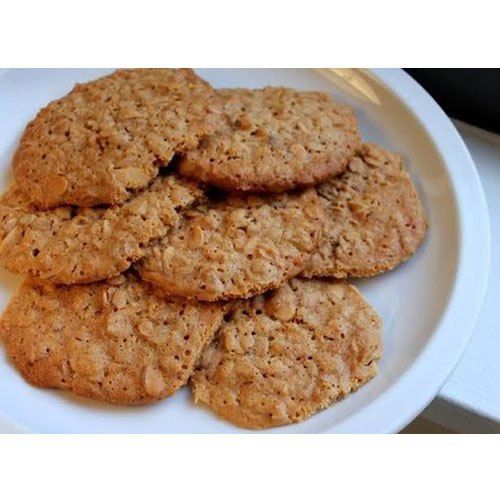 Round Shape Crispy Cookies With Sweet Delicious Taste And Honey Flavored