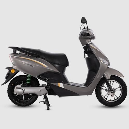 Hero electric store battery scooty price