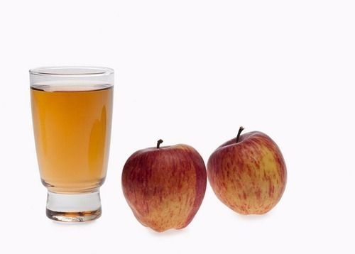 Tasty and Healthy Apple Juice With Rich in Vitamins A, C, And E and Delicious Taste