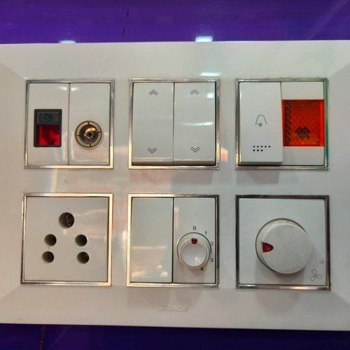 Innovative Product Designed Highly Durable Electrical Modular Straco White Modular Switch Max. Voltage: 220 Volt (V)