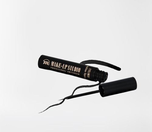 Black Color And Smudge Free Ms Liquid Eye Liner For Ladies Uses