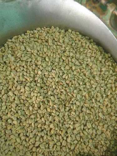 No Added Preservative And Chemical Rich Antioxidant Dried Whole Fenugreek Seeds Admixture (%): 5%