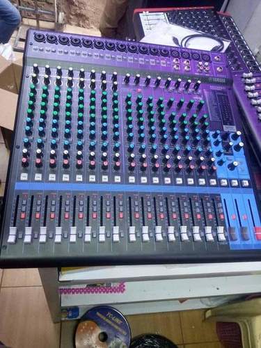 ब्लैक ओरिजिनल यामाहा Mg20Xu 20-इनपुट 6 बस ऑडियो मिक्सर