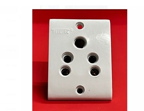 White 3 Pin Plug With 6 Amp Current And 50 Hz Frequency Rated Voltage: 120 Volt (V)