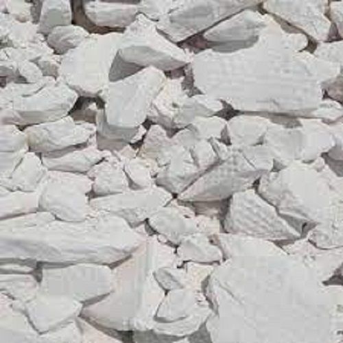 White China Clay Lumps Low Shrink Swell Capacity Mineral Purification And Sewage