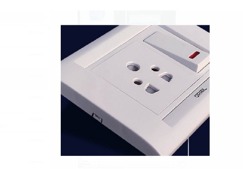 6 Amp करंट और पॉलीकार्बोनेट मटेरियल मैक्स के साथ व्हाइट इलेक्ट्रिकल स्विच। वोल्टेज: 120 वोल्ट (V)