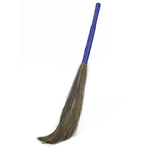Wooden Handle Coconut Broom Stick With 600gm Weight And Eco Friendly