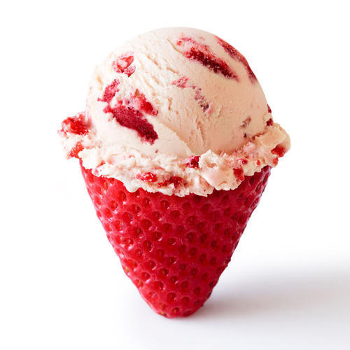  1 दिन की शेल्फ लाइफ वाली और स्वाद से भरपूर क्रीमी स्ट्रॉबेरी आइसक्रीम, 6% फैट सामग्री